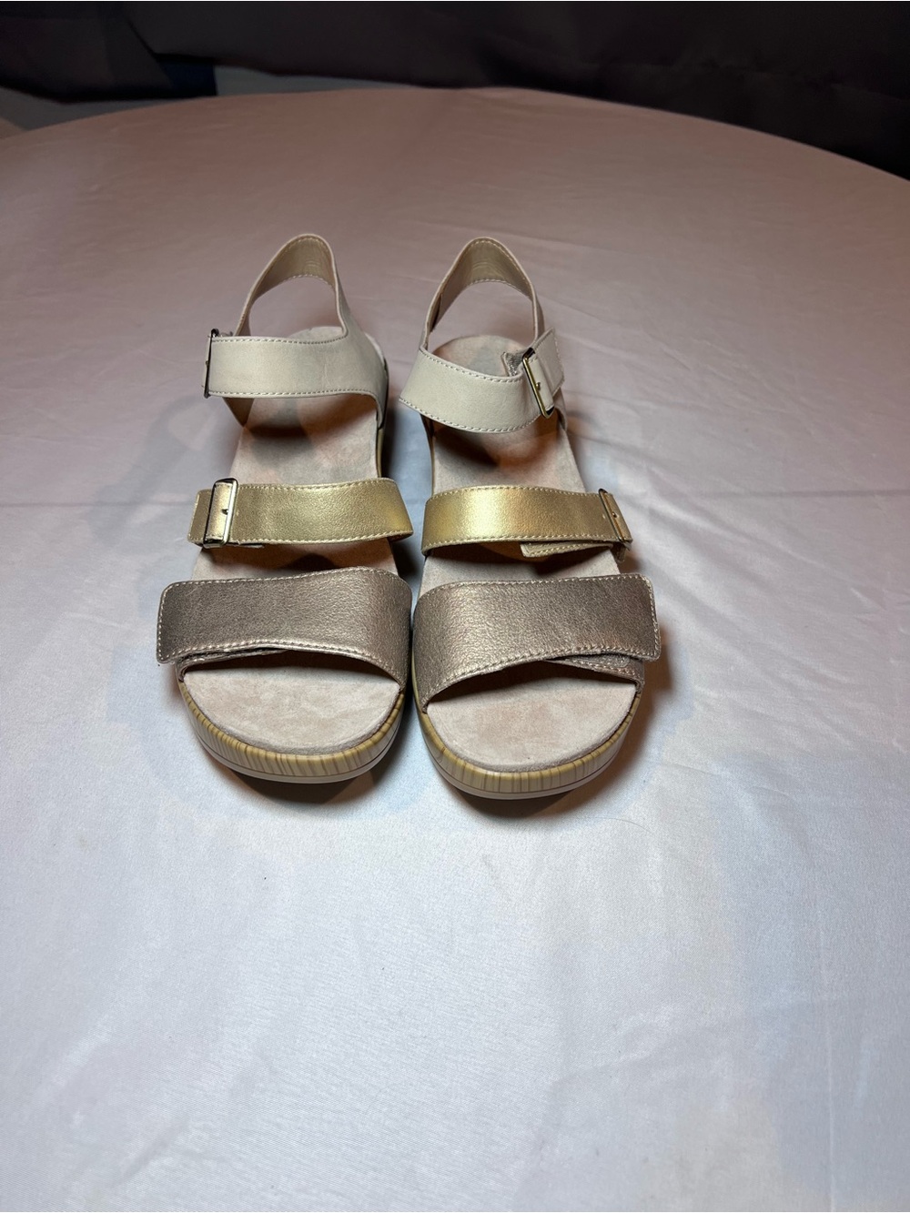 Dansko Womens Sandals in Metallic Taupe 9